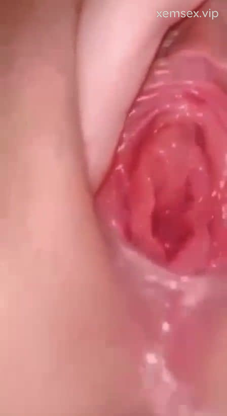 Cận Cảnh Lồn Non