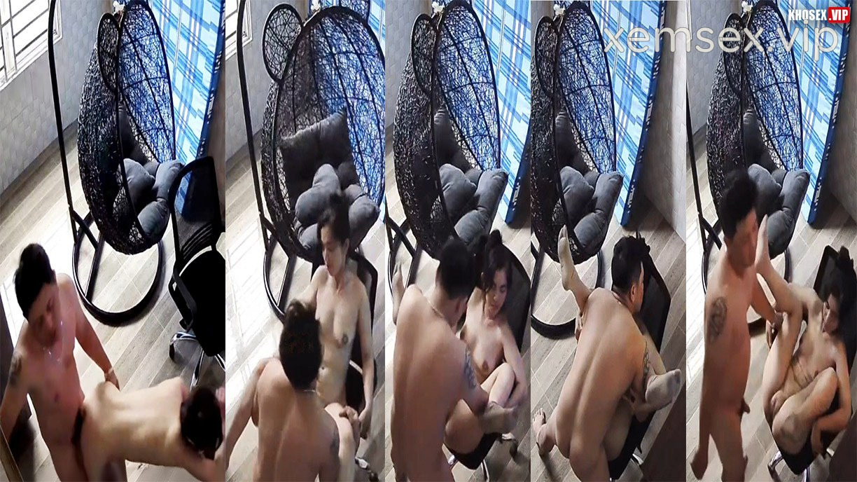Hack camera Cặp vợ chồng đụ nhau trên ghế xuất trong cực phê