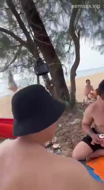 Hứng Quá Chịch Tại Chỗ Nhậu Luôn