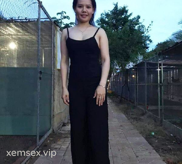 Ảnh 11 của Vợ dâm quá chồng rủ bạn về chơi some con vợ rên la cực nứng