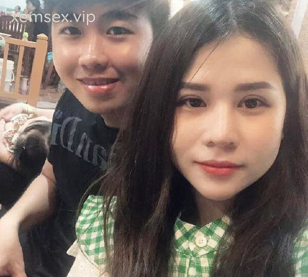 Ảnh 1 của Vợ mới đẻ xong mấy hôm chồng đè ra chịch không tha – Phần 2