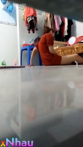 Chị Em Cô đơn Thường Làm Gì ? (Tư Liệu St) #10