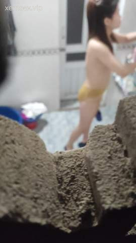 Chị Hàng Xóm Chưa Chồng